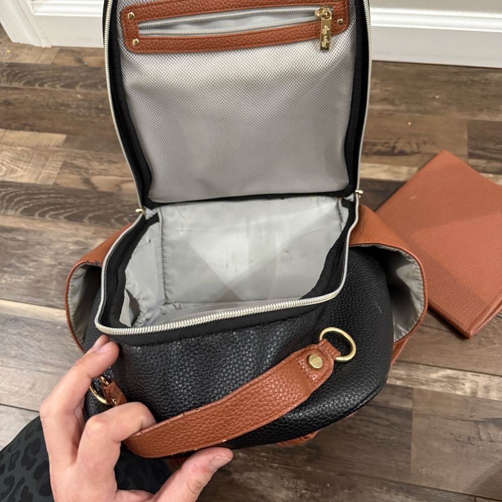 Itzy Ritzy Black, White & Brown Herringbone Diaper Backpack - Picture 4 of 7